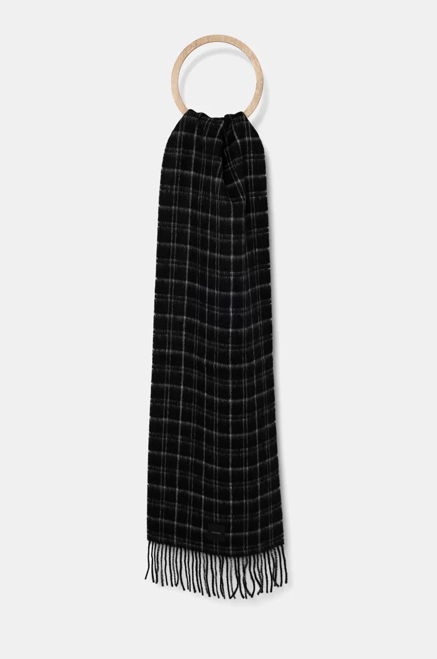 

Вълнен шал Calvin Klein в черно с десен K50K512529, Черен