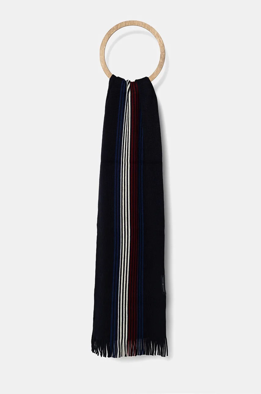 

Шал с вълна Tommy Hilfiger в тъмносиньо с десен AM0AM12833, Тъмносин