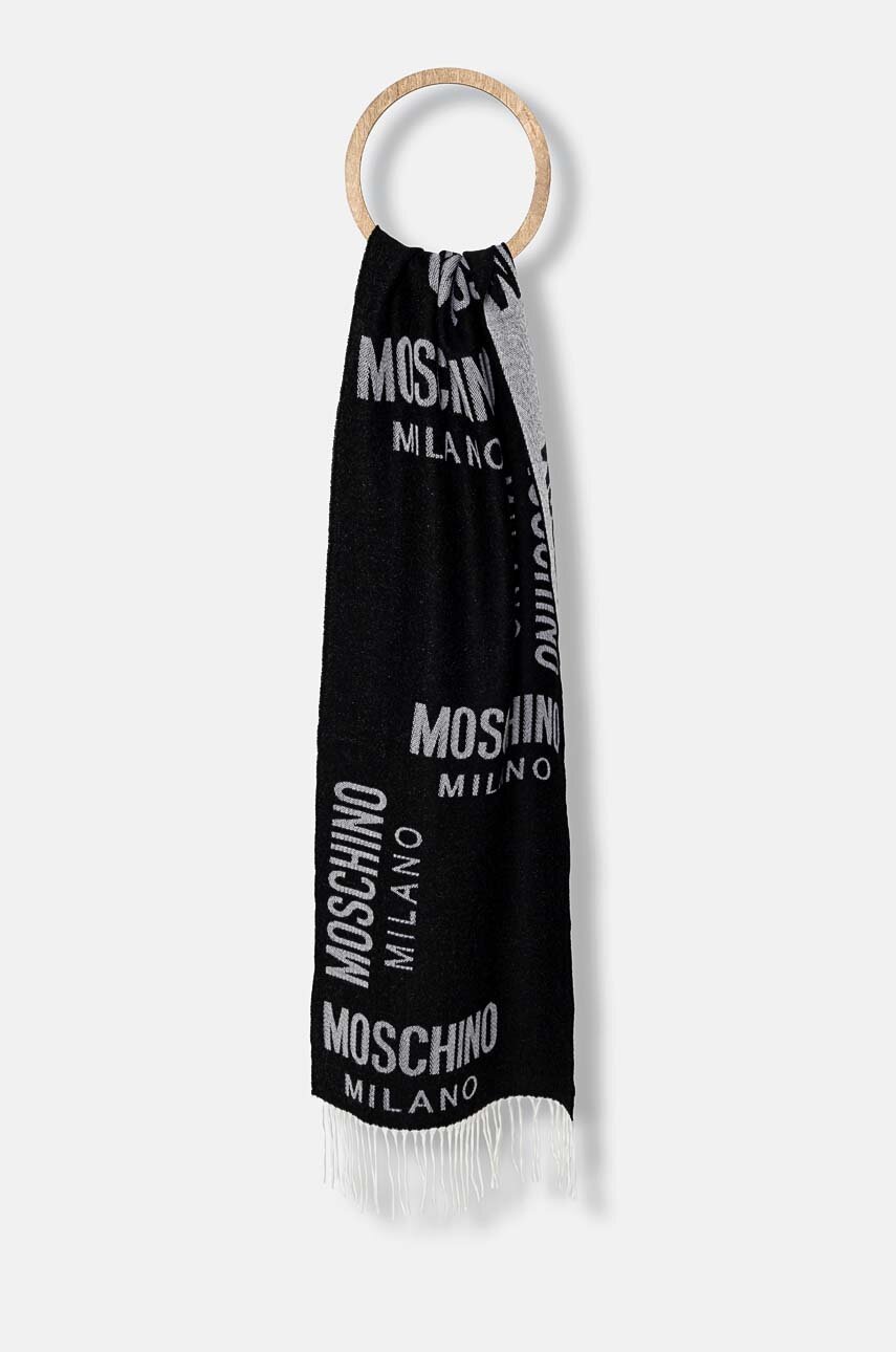 

Шал Moschino в черно с десен M5805 50234, Черен