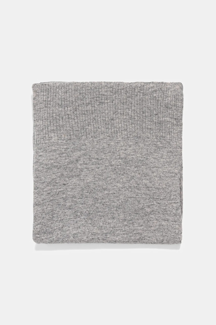 Шерстяной шарф United Colors of Benetton цвет чёрный однотонный 1002DU01E