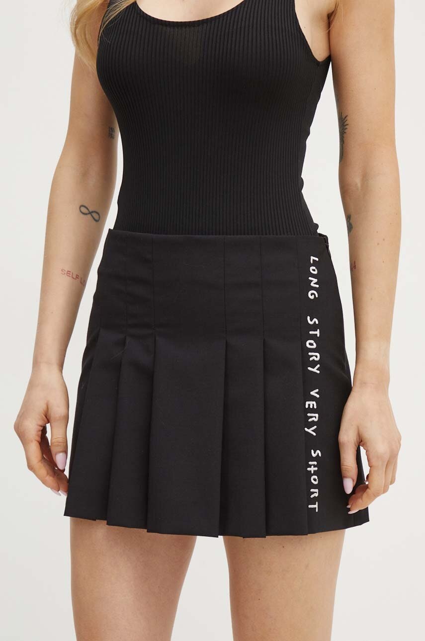 MAX&Co. fusta din amestec de lana x Pietro Terzini culoarea negru, mini, evazati, 2428106011200 MAX&Co. fusta din amestec de lana x Pietro Terzini culoarea negru, mini, evazati, 2428106011200