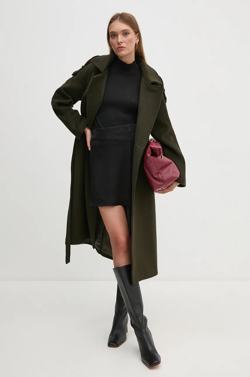 Юбка Sisley цвет чёрный mini расклешённая 47U5L0028 Юбка Sisley цвет чёрный mini расклешённая 47U5L0028