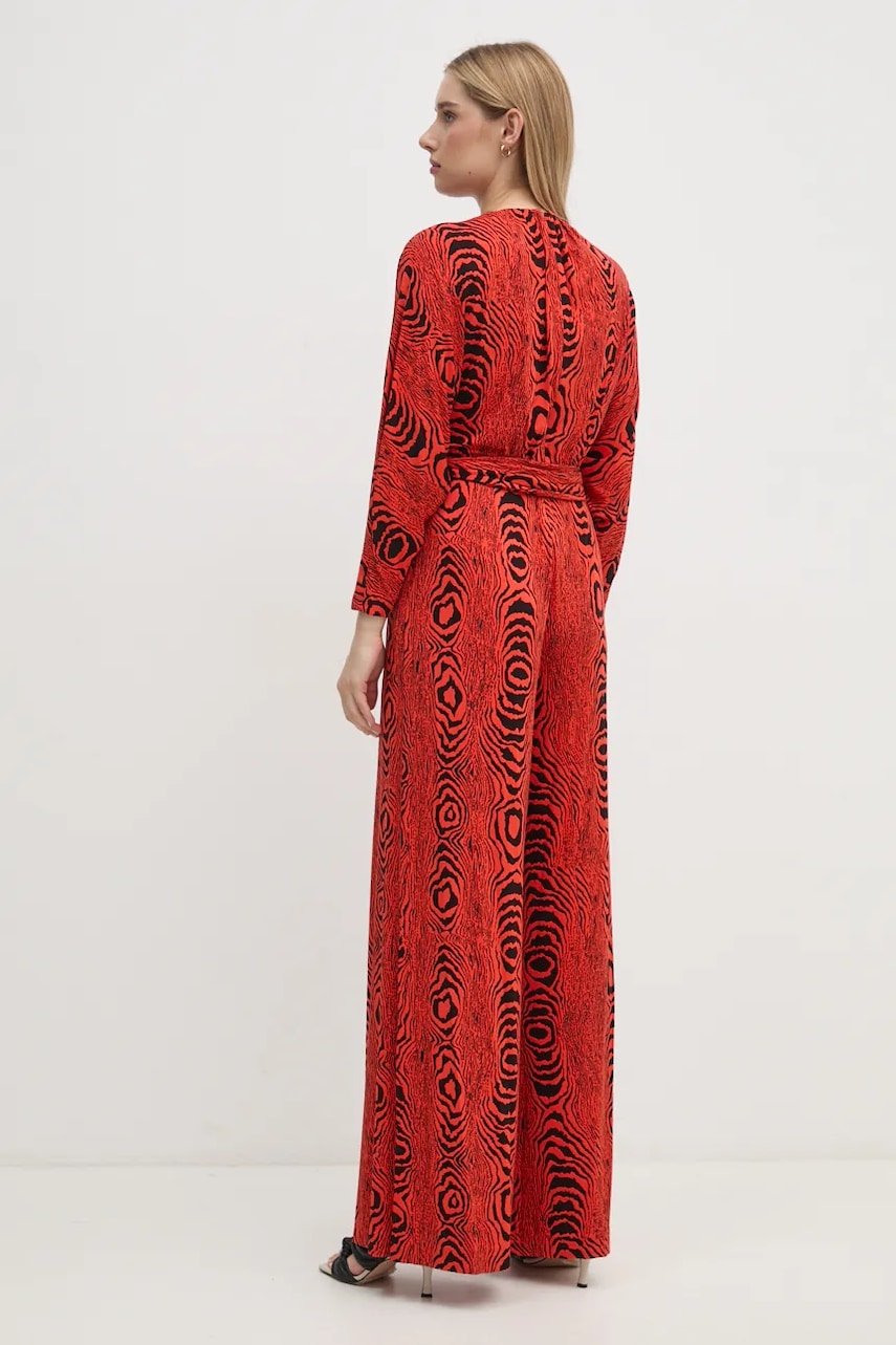 Комбинезон DIANE VON FURSTENBERG цвет красный острое декольте DVFPJ3S004 Комбинезон DIANE VON FURSTENBERG цвет красный острое декольте DVFPJ3S004