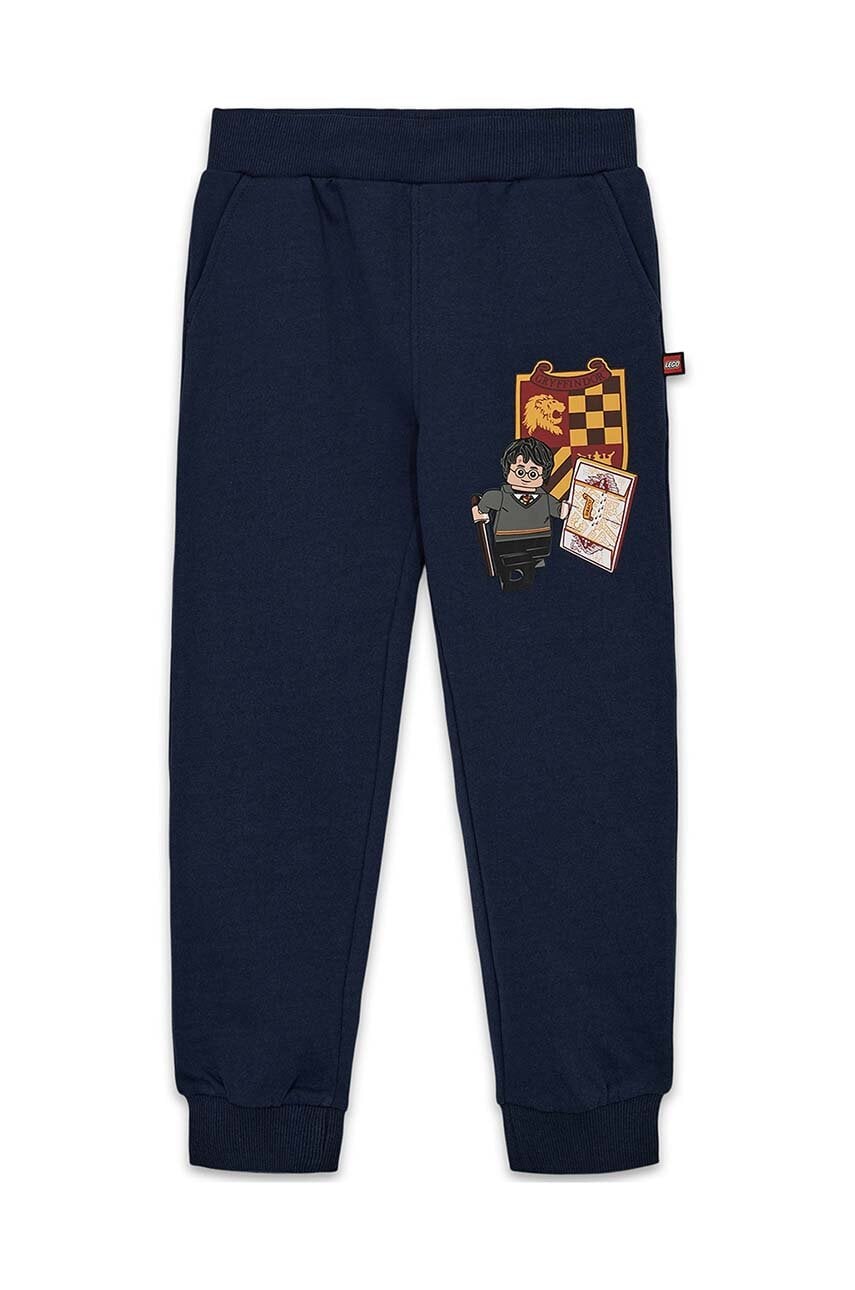 Lego pantaloni de trening din bumbac pentru copii LWPHILO 702 culoarea albastru marin, cu imprimeu, 12011366 Lego pantaloni de trening din bumbac pentru copii LWPHILO 702 culoarea albastru marin, cu imprimeu, 12011366
