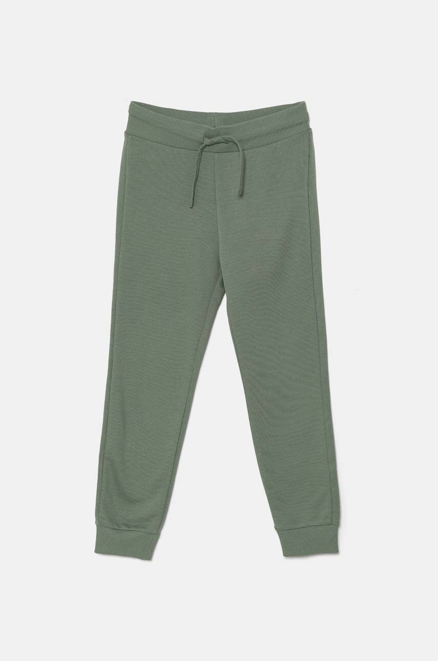 United Colors of Benetton pantaloni de trening din bumbac pentru copii culoarea verde, neted, 3J68CF01P