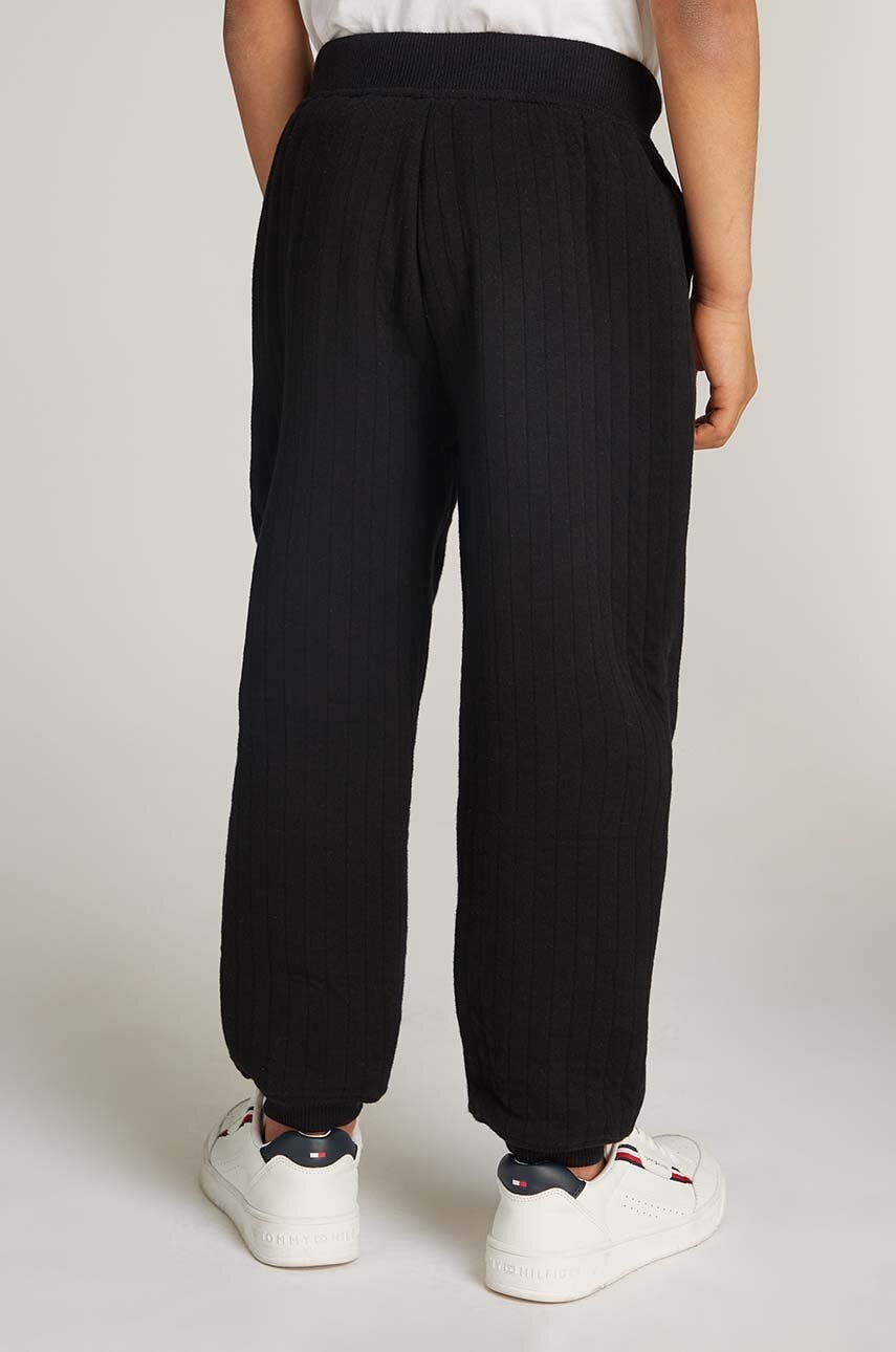 Detské tepláky Calvin Klein Jeans VERTICAL QUILTED