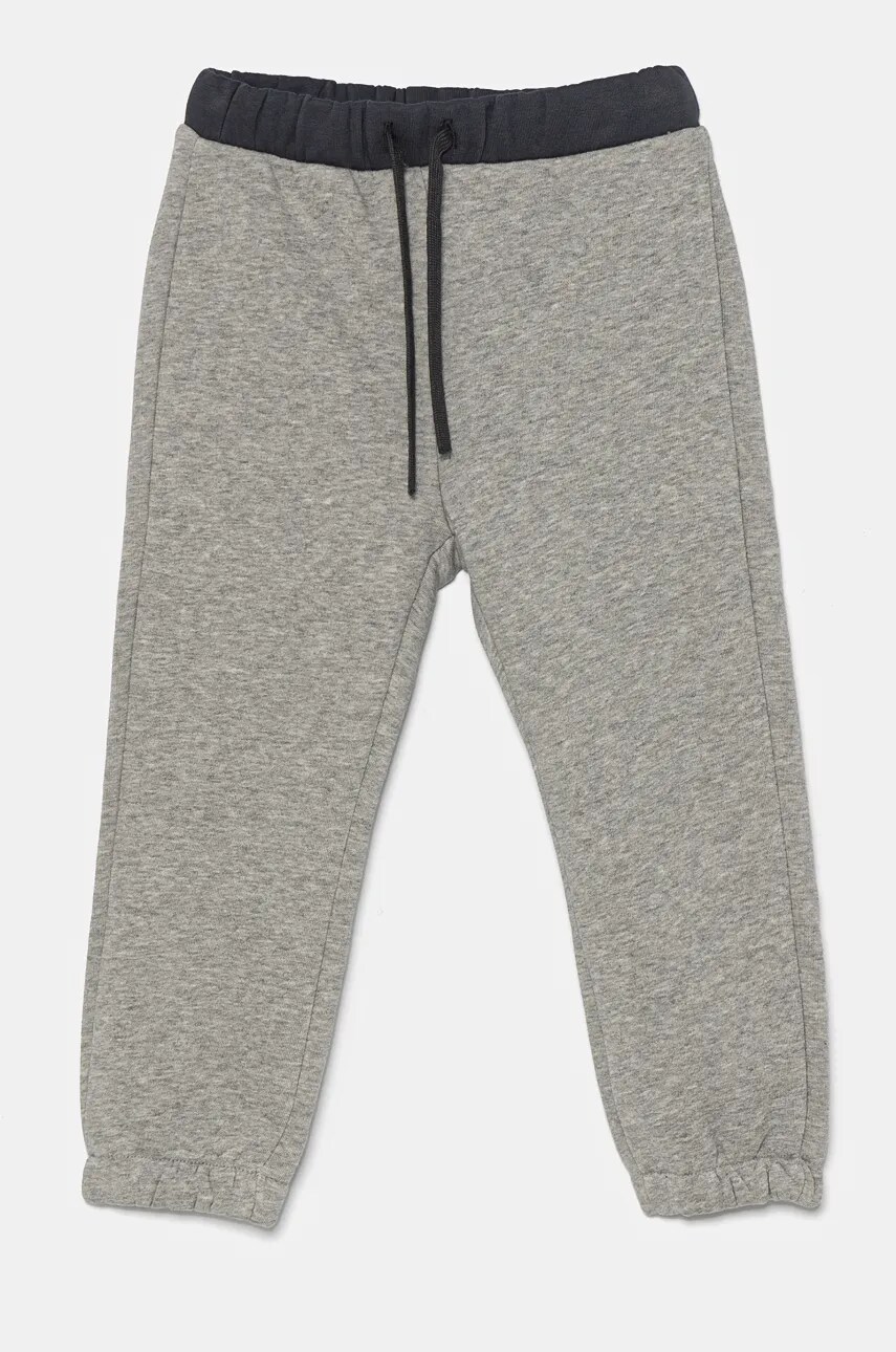 United Colors of Benetton pantaloni de trening pentru copii culoarea gri, neted, 3PANGF04H United Colors of Benetton pantaloni de trening pentru copii culoarea gri, neted, 3PANGF04H