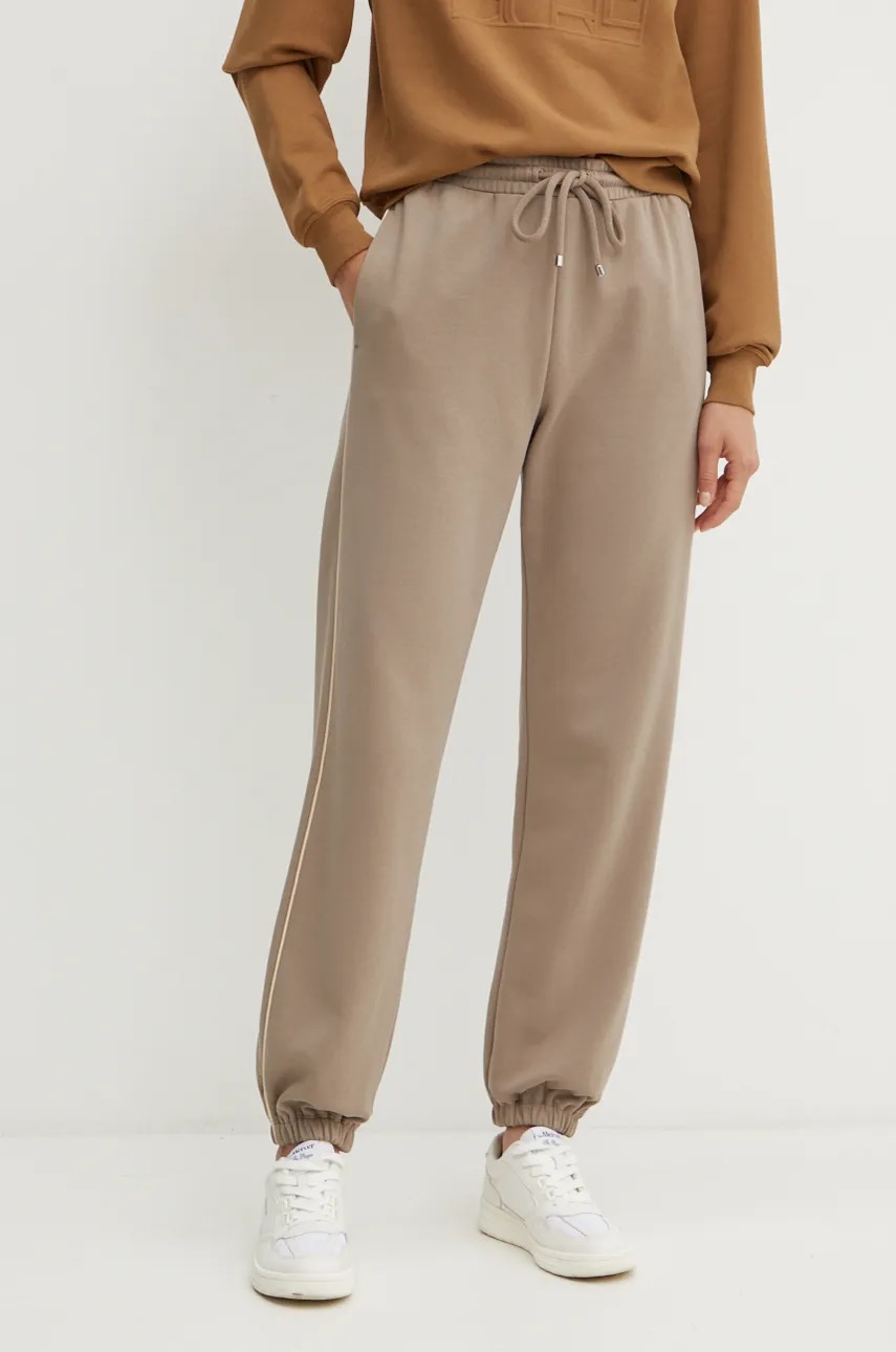 

Спортен панталон Max Mara Leisure в бежово с изчистен дизайн 2426786088600, Бежов