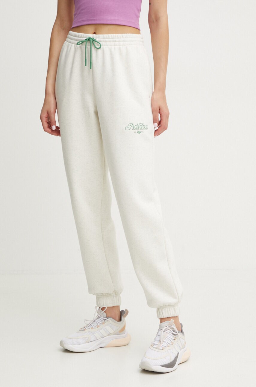 adidas Originals pantaloni de trening culoarea bej, melanj, IX3533