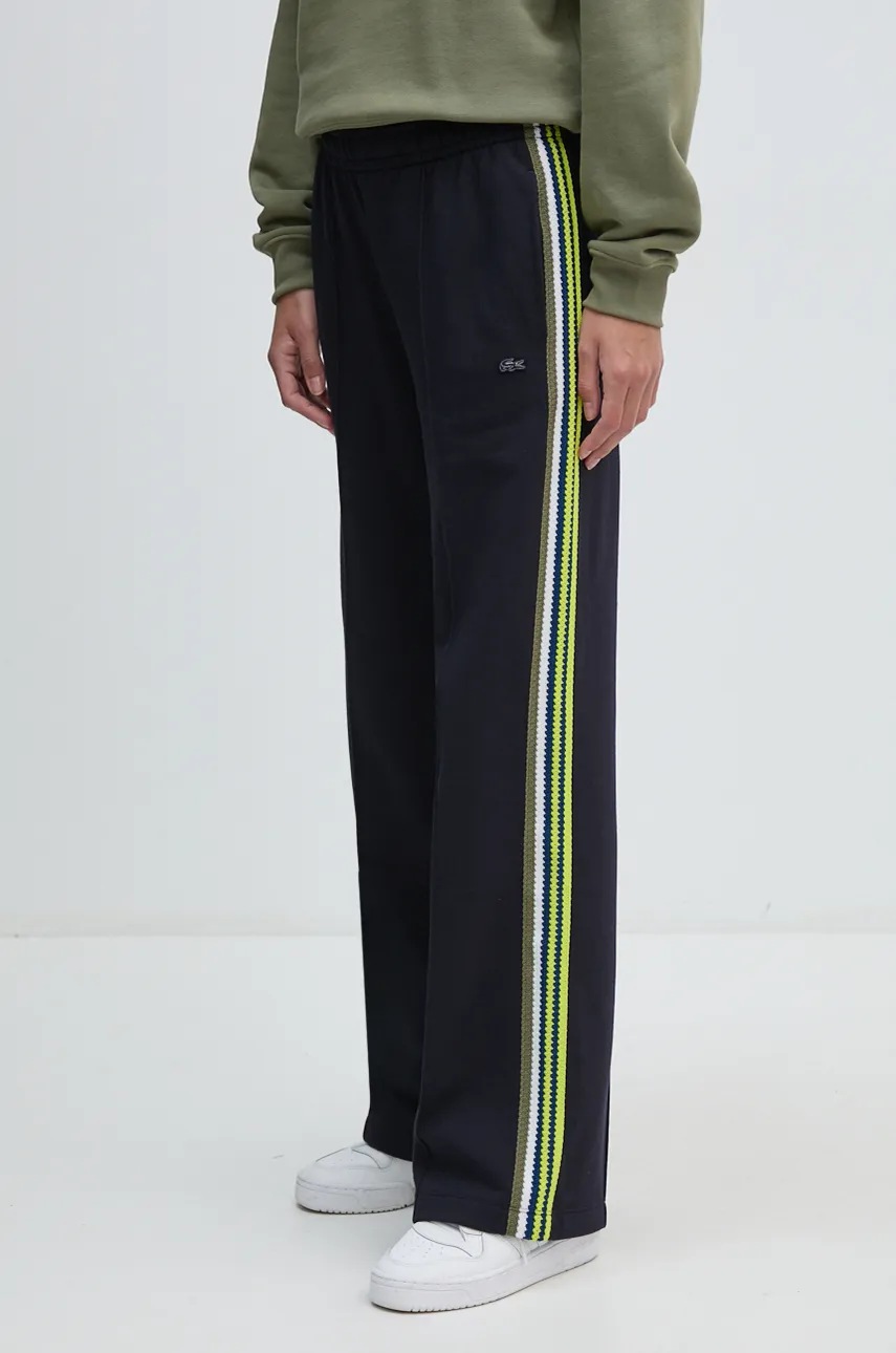 

Памучен спортен панталон Lacoste в тъмносиньо с апликация XF2678, Тъмносин