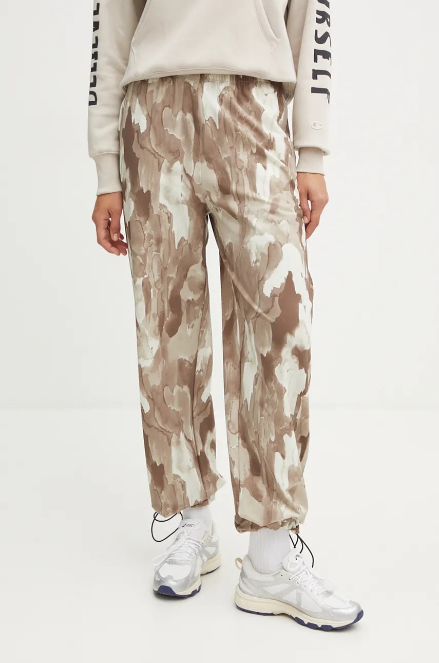Champion pantaloni de trening culoarea maro, modelator, 117502 Champion pantaloni de trening culoarea maro, modelator, 117502