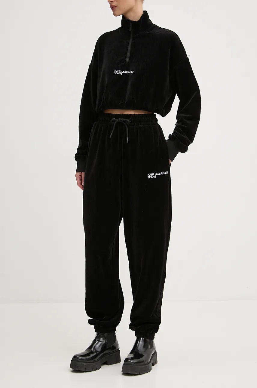 

Кадифен спортен панталон Karl Lagerfeld Jeans в черно с апликация 246J1003, Черен