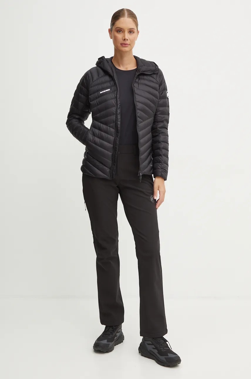 Спортивные брюки Mammut Runbold Winter женские цвет чёрный прямые средняя посадка 1021.01390