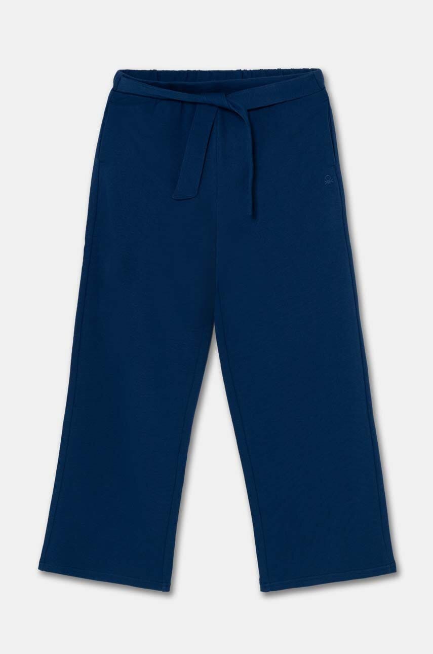 United Colors of Benetton pantaloni de trening din bumbac pentru copii culoarea albastru marin, neted, 3J68CF05F