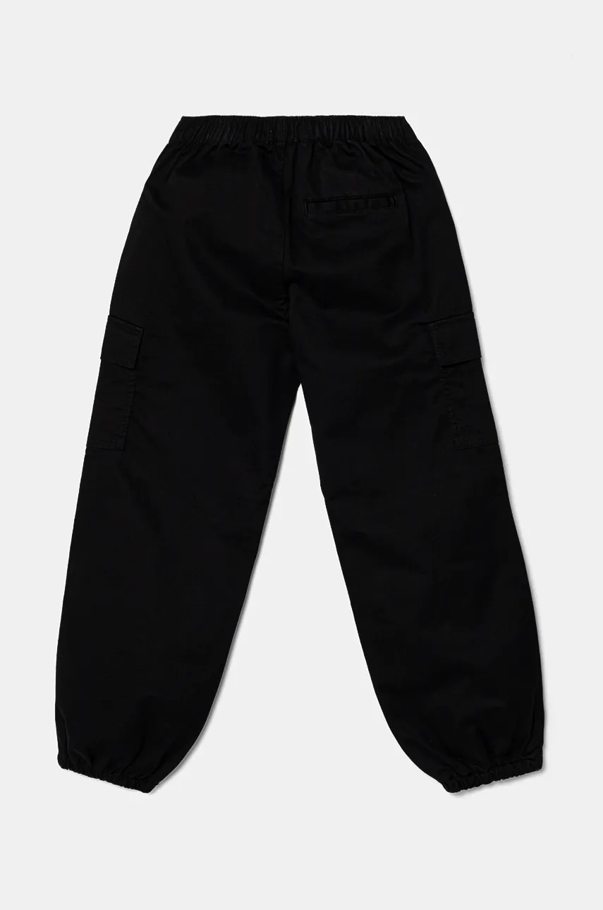 Детские брюки United Colors of Benetton цвет чёрный однотонные 4XZXCF03J в Житомире Детские брюки United Colors of Benetton цвет чёрный однотонные 4XZXCF03J в Житомире