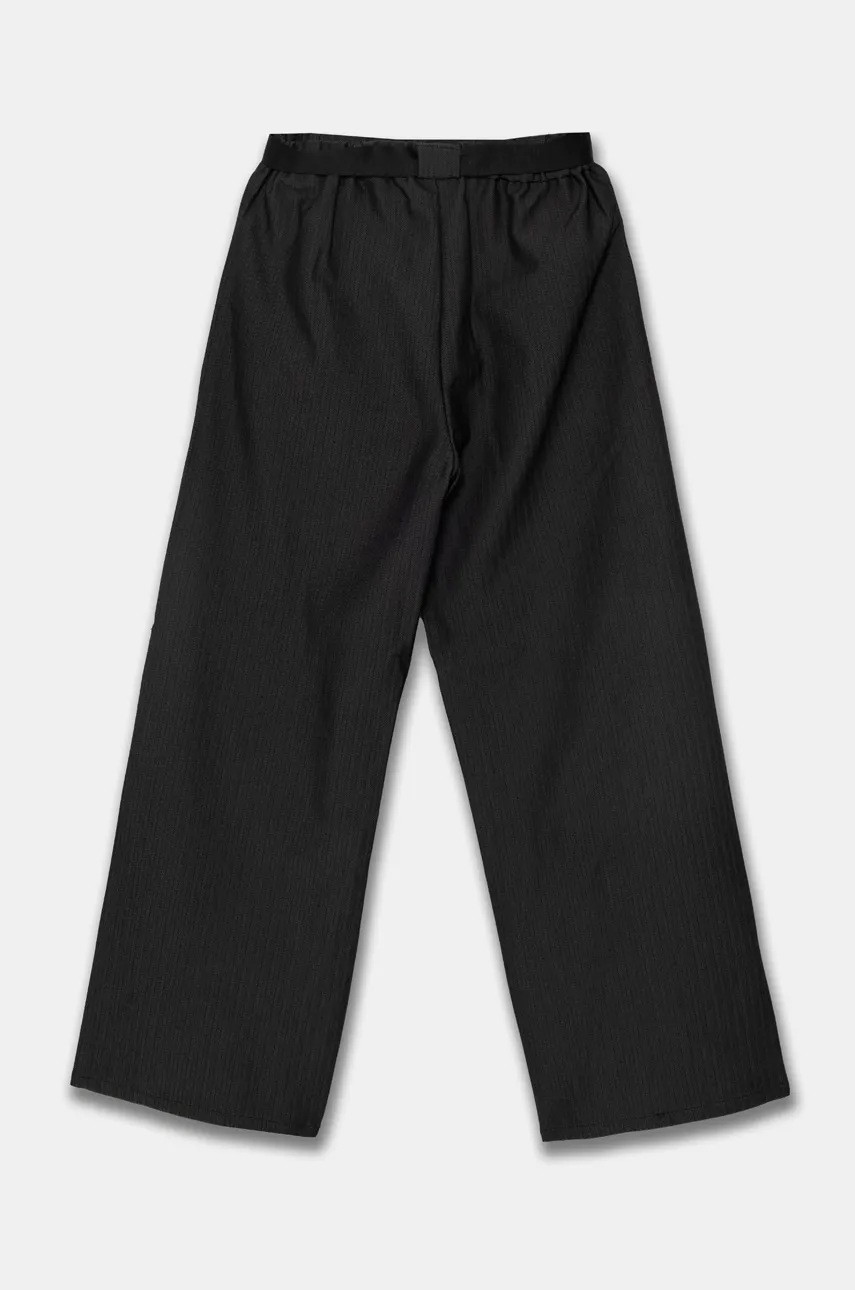 Детские брюки United Colors of Benetton цвет чёрный с узором 4ZLJCF03X Детские брюки United Colors of Benetton цвет чёрный с узором 4ZLJCF03X