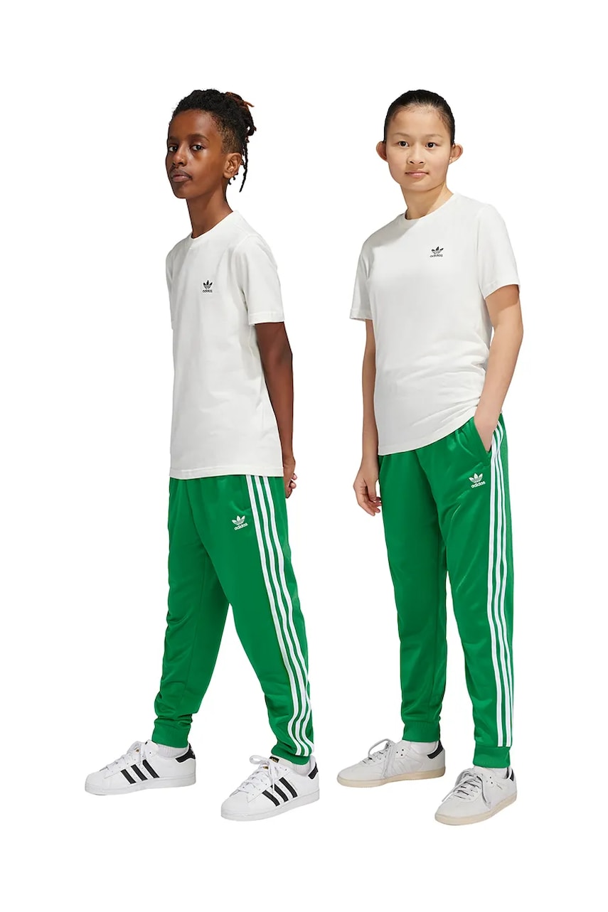 adidas Originals pantaloni de trening pentru copii SST TRACK PANTS culoarea verde, modelator, IY7461 adidas Originals pantaloni de trening pentru copii SST TRACK PANTS culoarea verde, modelator, IY7461