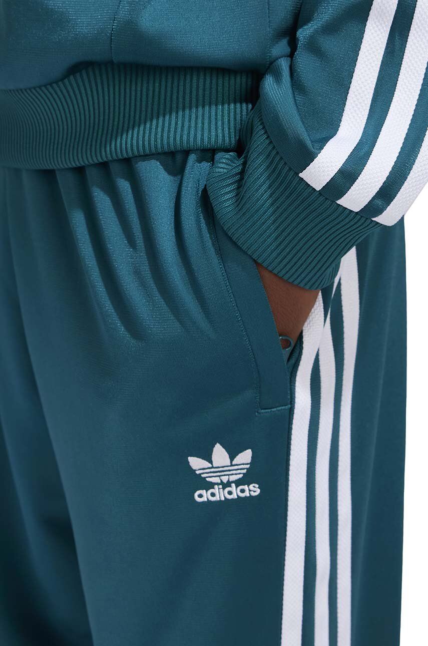 Dječji Donji Dio Trenirke Adidas Originals SST TRACK PANTS Boja: Zelena, S Aplikacijom, IY7463