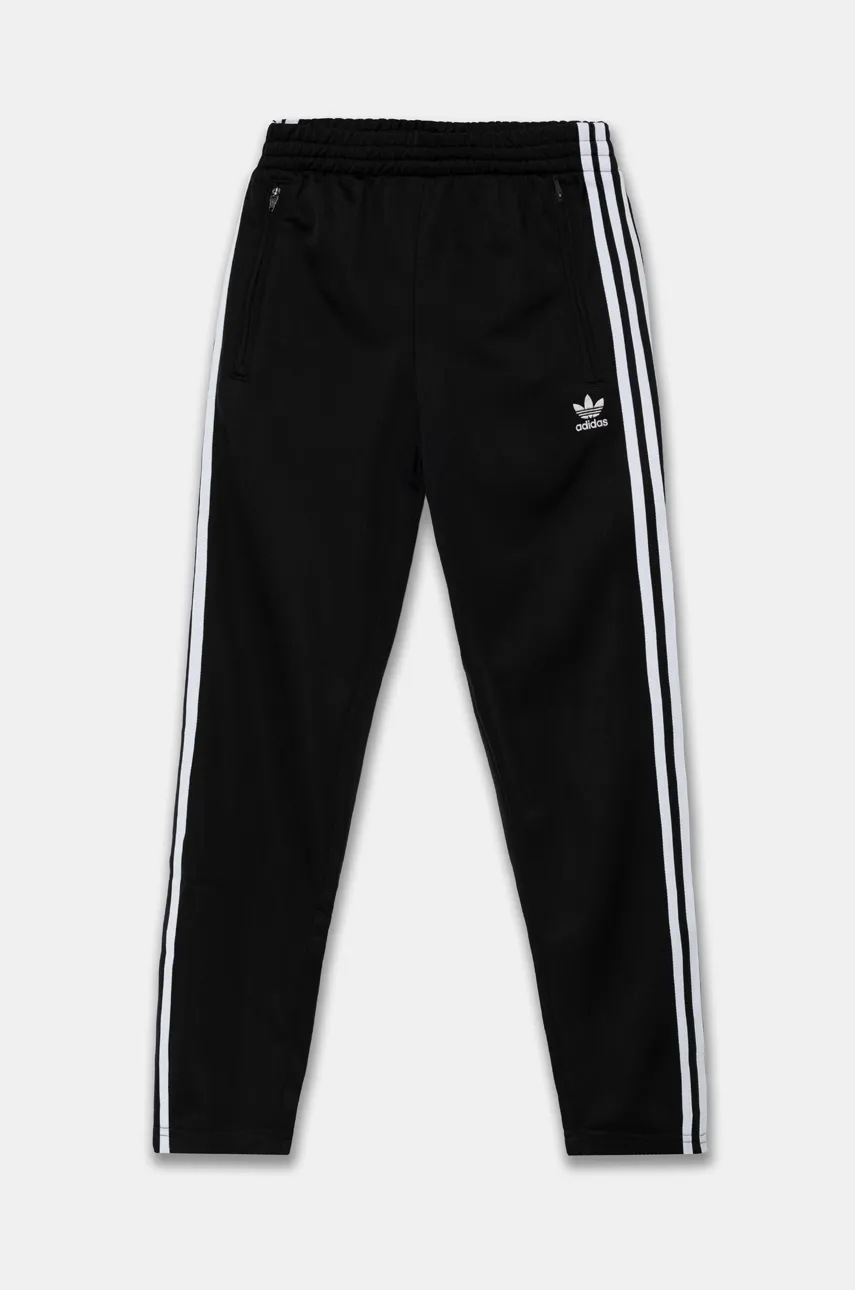 Детские спортивные штаны adidas Originals FIREBIRD PANTS цвет чёрный с аппликацией IY9805 Детские спортивные штаны adidas Originals FIREBIRD PANTS цвет чёрный с аппликацией IY9805