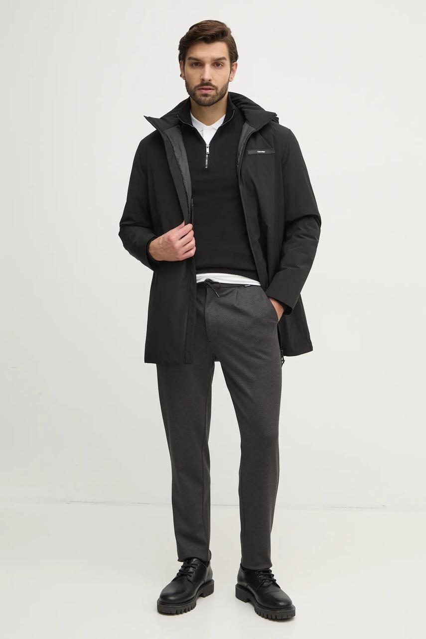 Брюки Calvin Klein мужские цвет серый облегающие K10K113648 Брюки Calvin Klein мужские цвет серый облегающие K10K113648