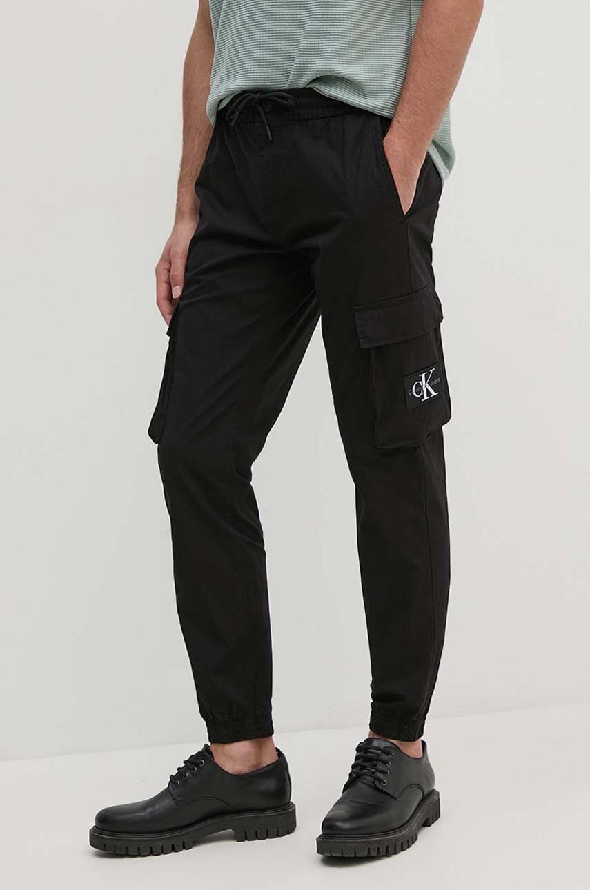 

Панталон Calvin Klein Jeans в черно J30J325900, Черен