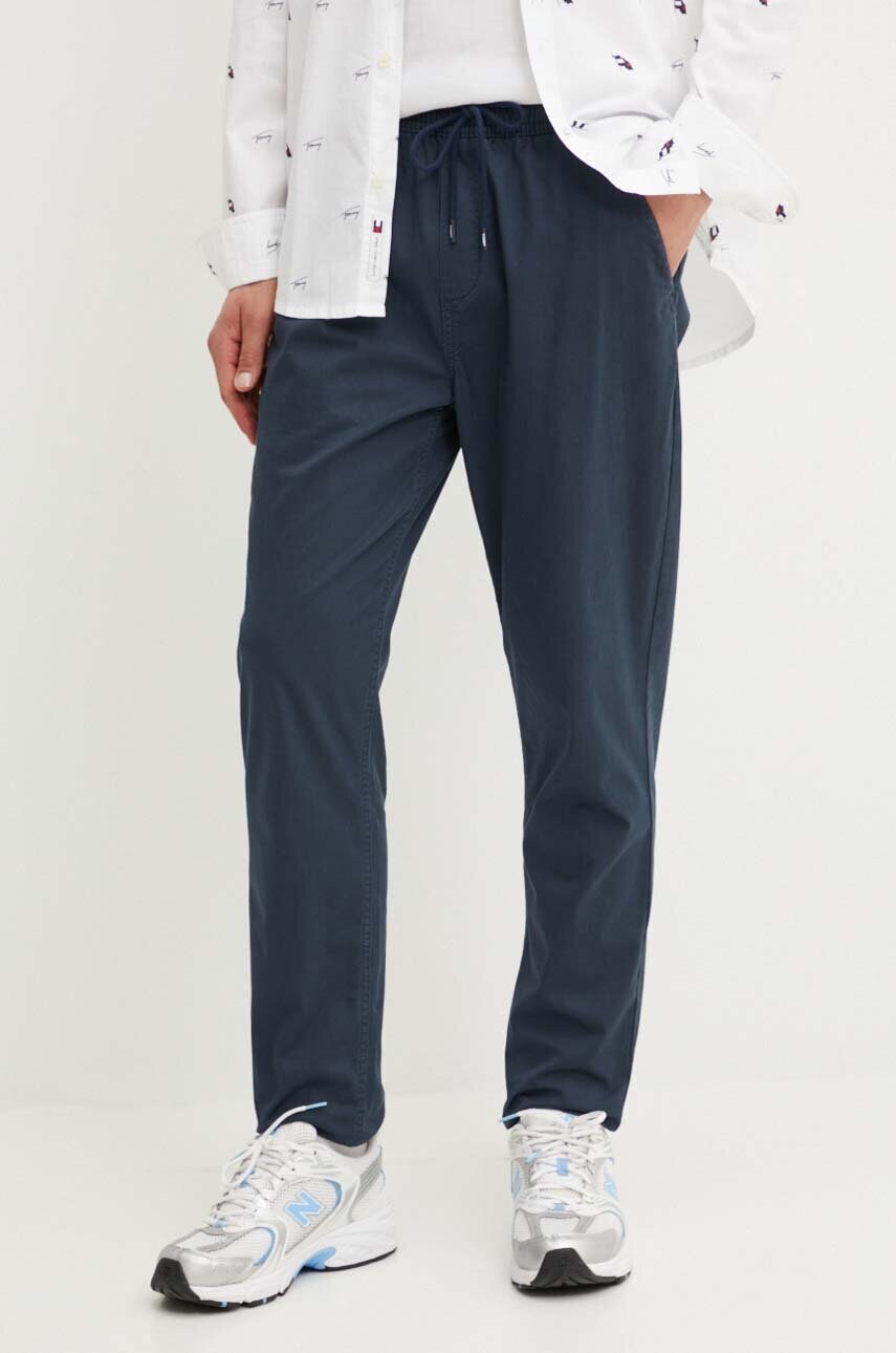 Tommy Jeans pantaloni barbati, culoarea albastru marin, neted, DM0DM19487