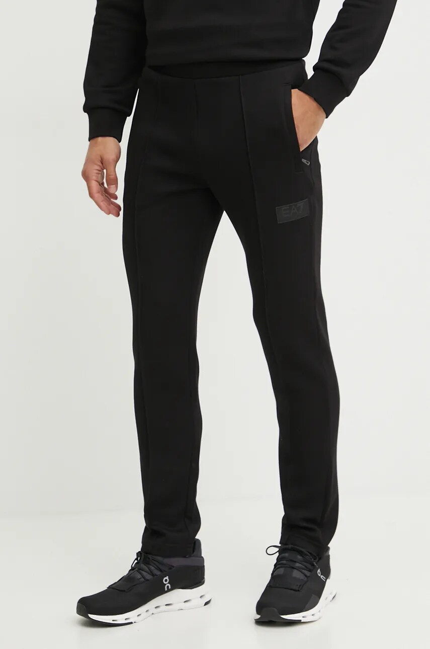 

Спортен панталон EA7 Emporio Armani в черно с апликация PJODZ.6DPP68, Черен