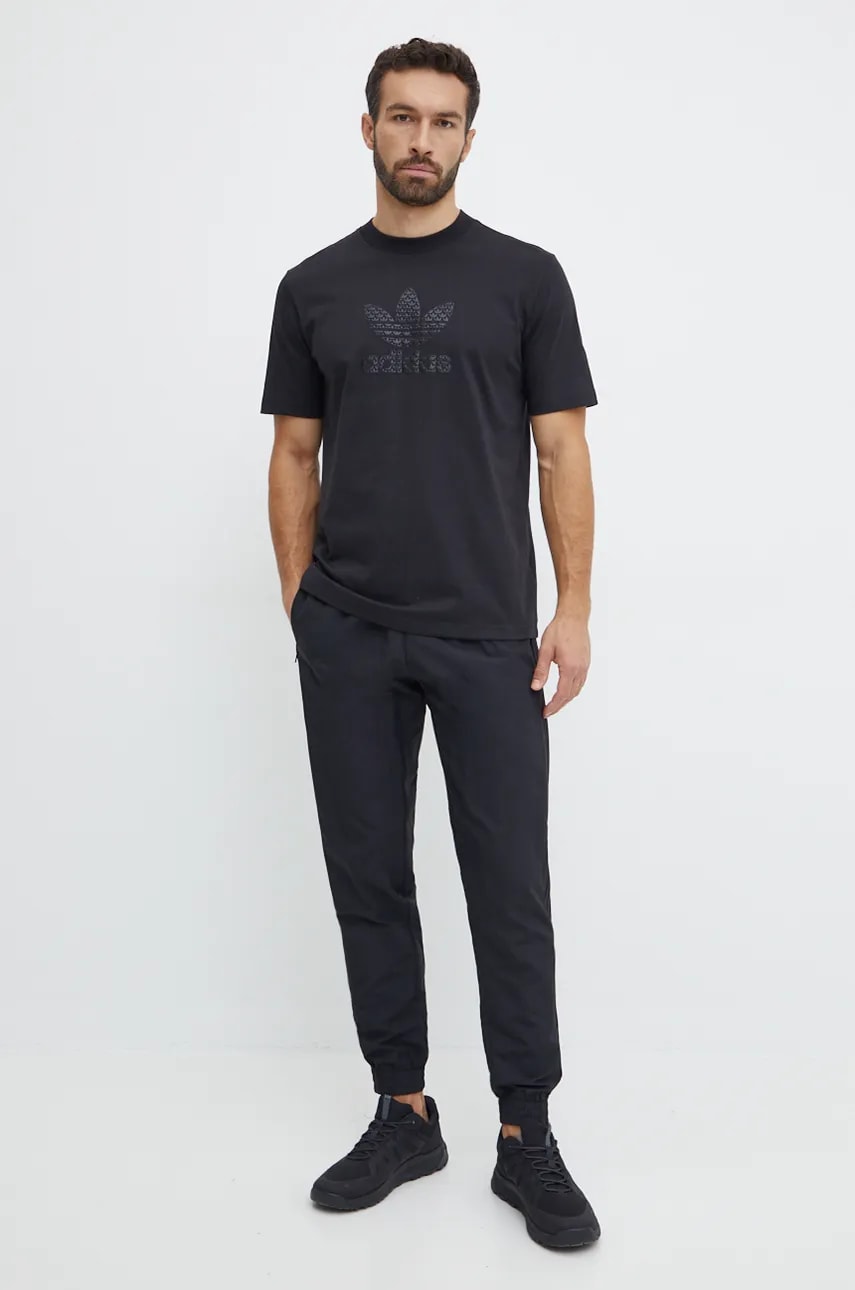 Спортивные штаны adidas Originals цвет чёрный однотонные IZ2108 Спортивные штаны adidas Originals цвет чёрный однотонные IZ2108