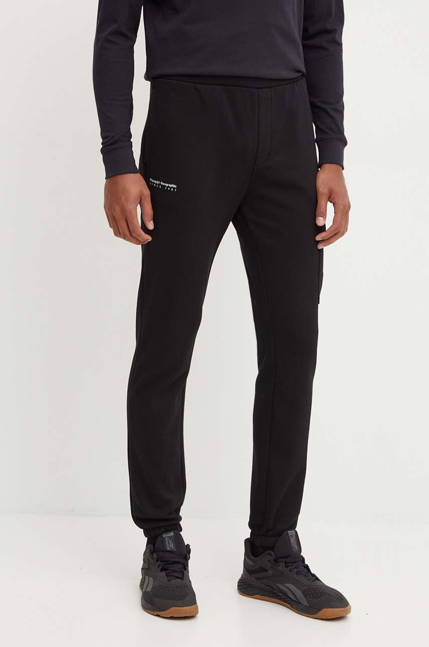 Napapijri pantaloni de trening M-Badge Cargo culoarea negru, cu imprimeu, NP0A4I330411 Napapijri pantaloni de trening M-Badge Cargo culoarea negru, cu imprimeu, NP0A4I330411