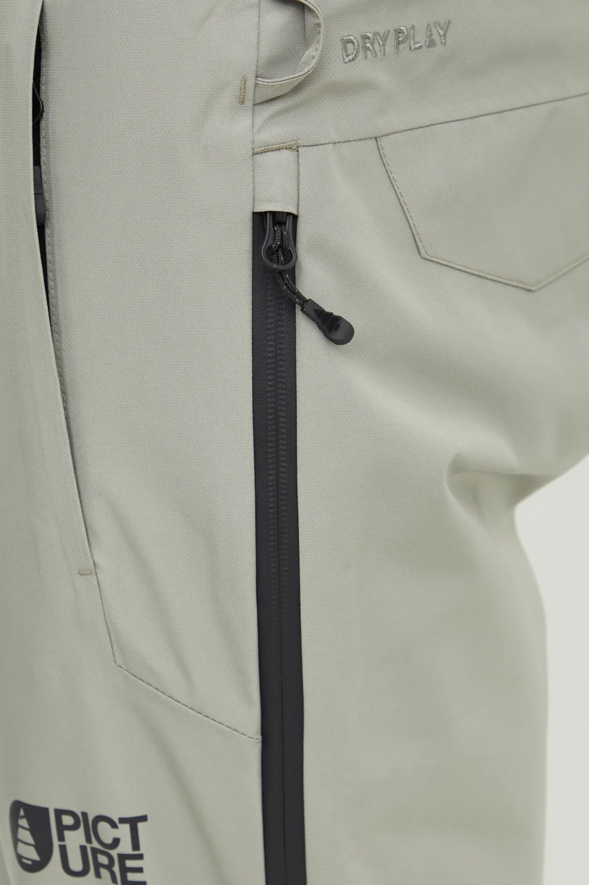 Παντελόνι Picture Object χρώμα: πράσινο, MPT0162 φωτογραφία