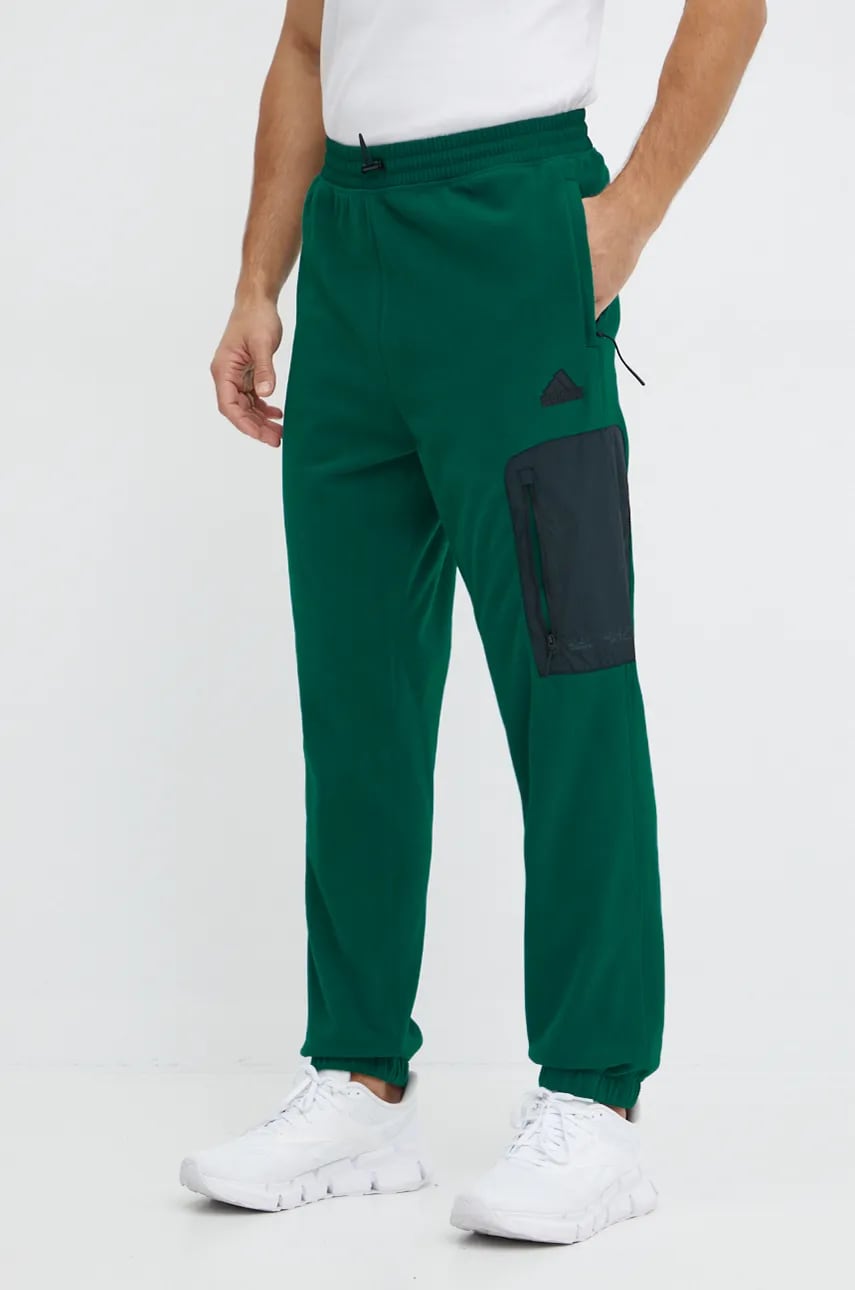 adidas pantaloni de trening City Escape culoarea verde, neted, IV7412 adidas pantaloni de trening City Escape culoarea verde, neted, IV7412