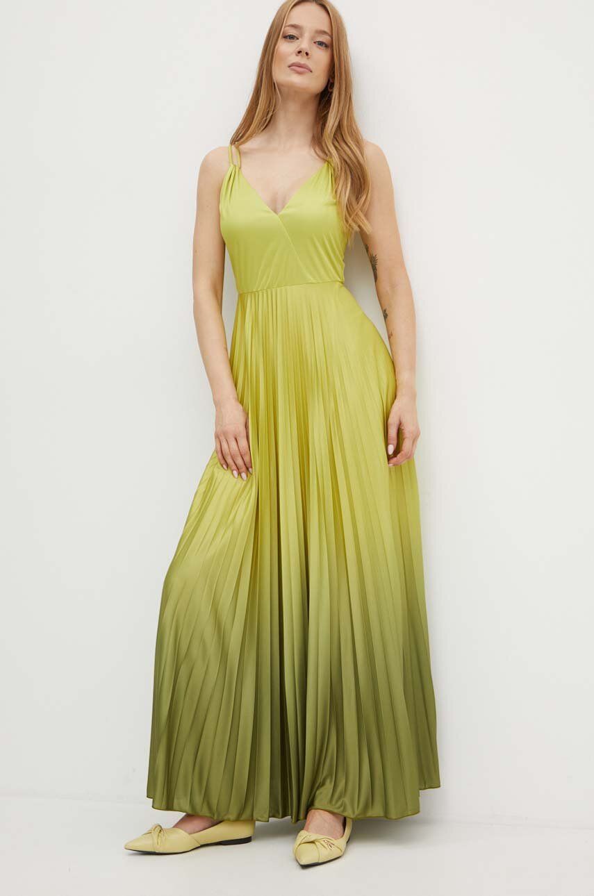 MAX&Co. rochie culoarea verde, maxi, evazati, 2426626111200