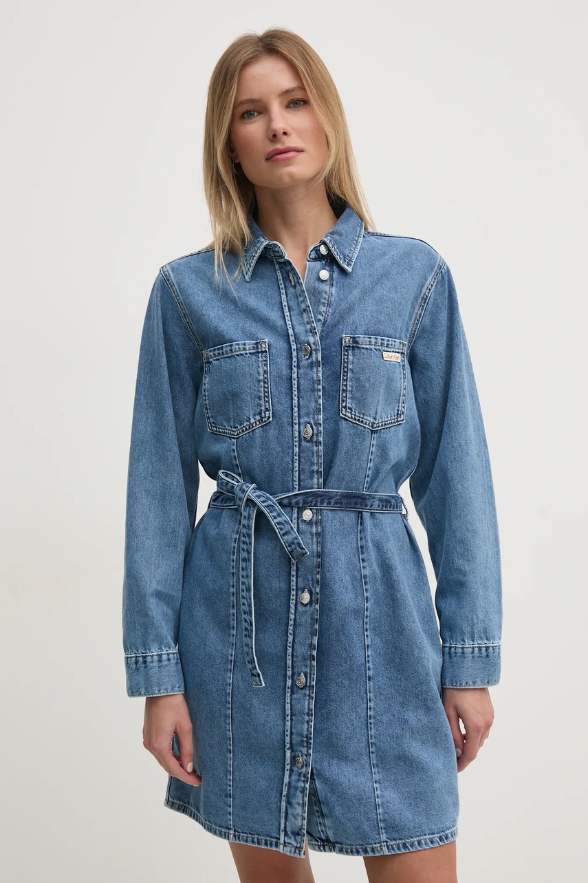 

Дънкова рокля Calvin Klein Jeans в синьо къса разкроена J20J223981, Син