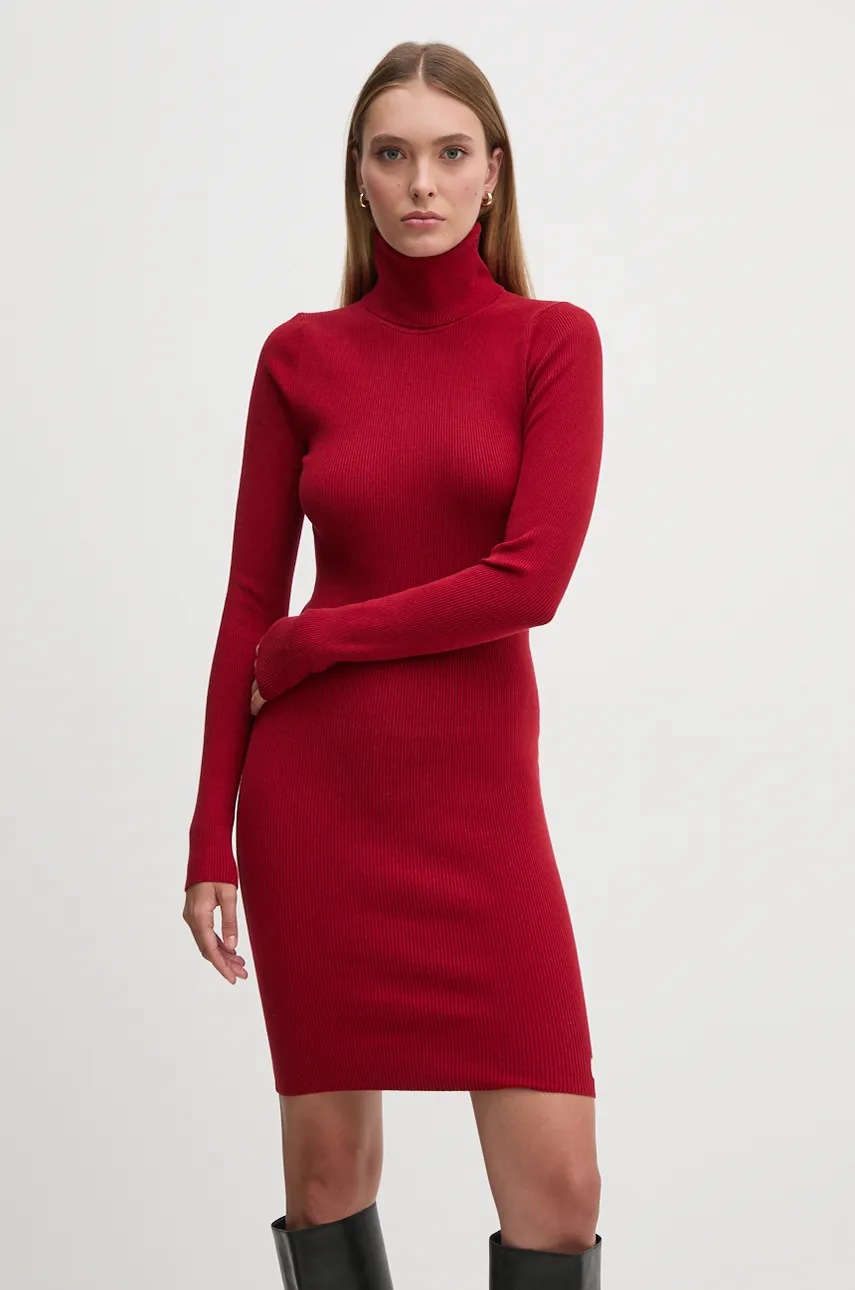 

Рокля Calvin Klein Jeans в червено къса с кройка по тялото, Червен