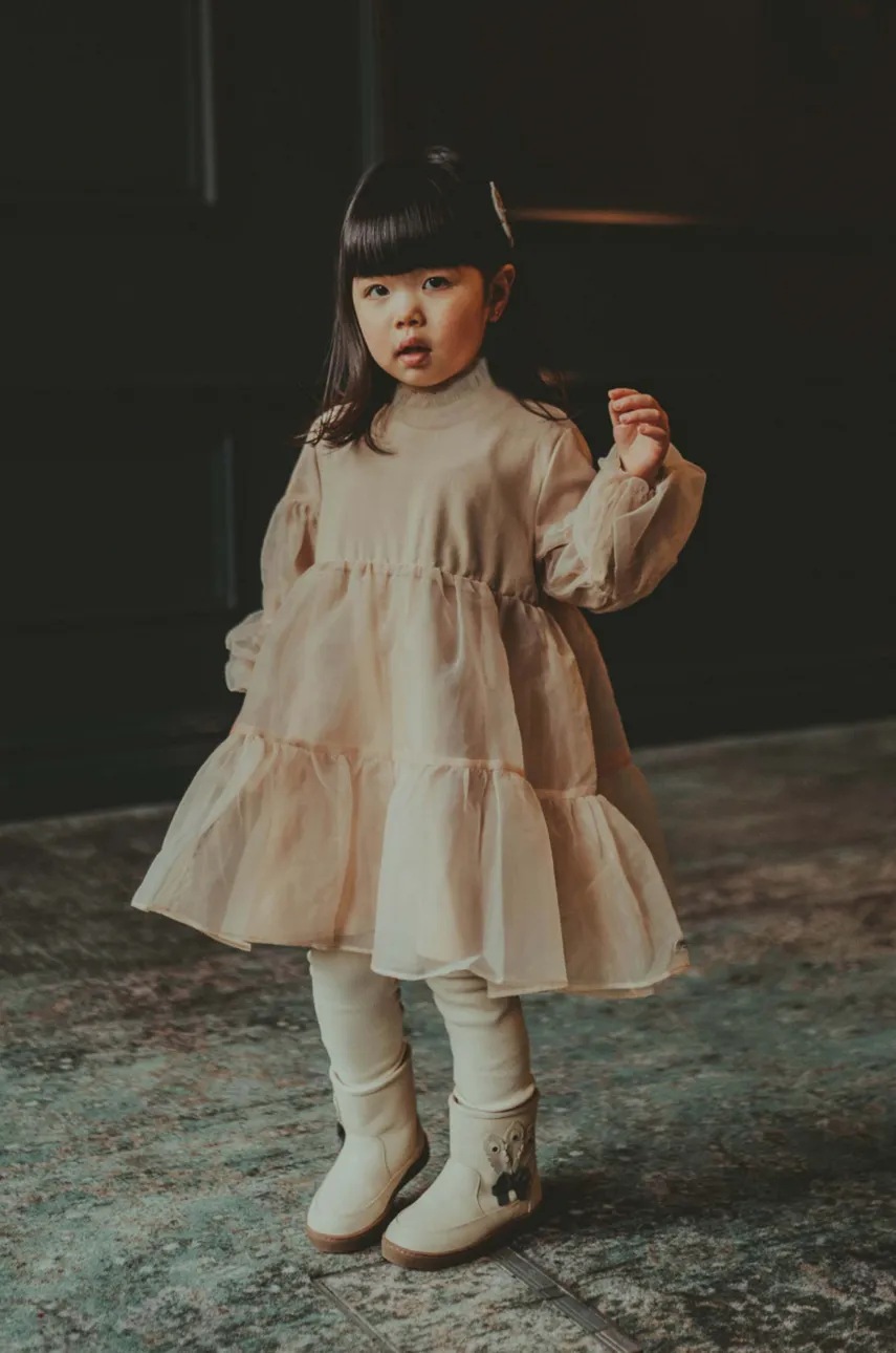 

Детска рокля Donsje Valentien Dress в бежово къса разкроена 4073800, Бежов
