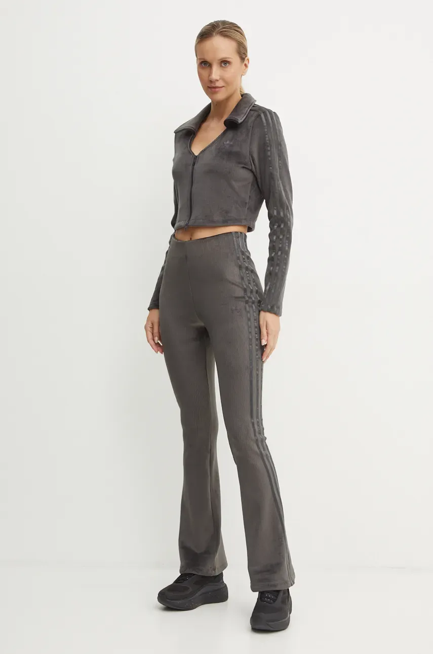 Кофта adidas Originals Femme Galore Rib Cardigan женская цвет серый с аппликацией JN3019 Кофта adidas Originals Femme Galore Rib Cardigan женская цвет серый с аппликацией JN3019