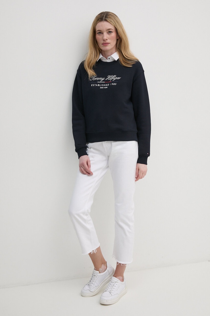 

Суичър Tommy Hilfiger в тъмносиньо с апликация WW0WW43574, Тъмносин
