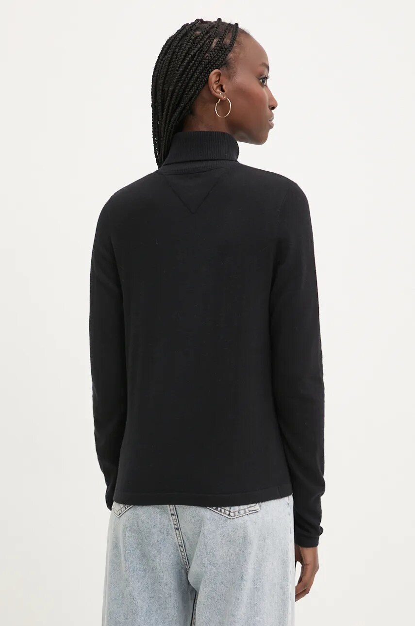 Tommy Jeans pulóver női, fekete, garbónyakú, DW0DW19686 termék 2. képe