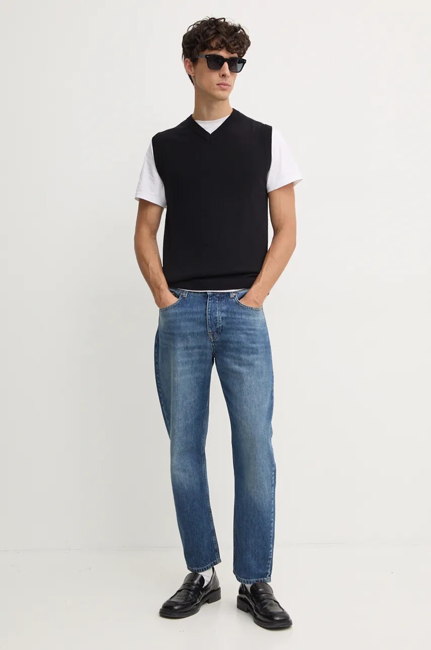 Шерстяной жилет United Colors of Benetton цвет чёрный лёгкий 1002U400L Шерстяной жилет United Colors of Benetton цвет чёрный лёгкий 1002U400L
