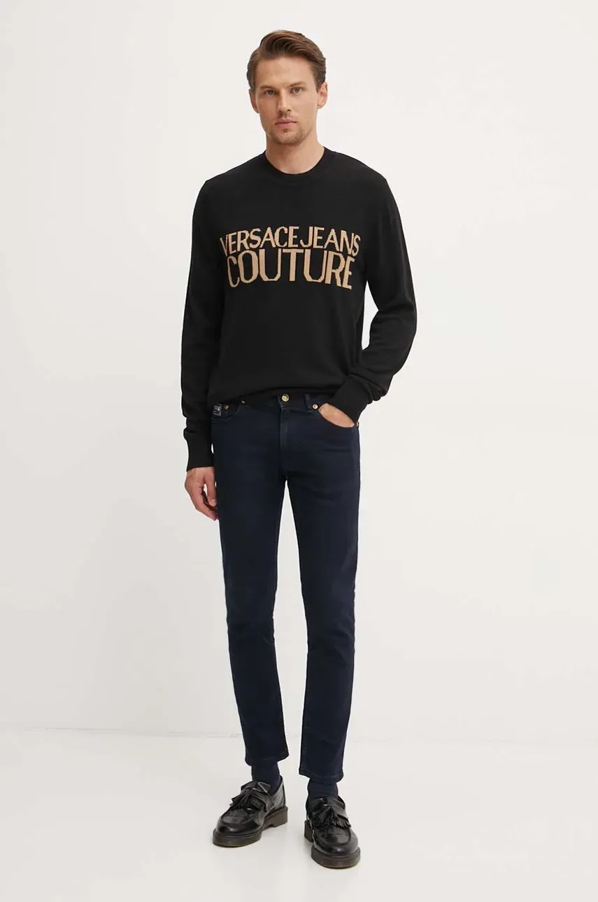 Шерстяной свитер Versace Jeans Couture мужской цвет чёрный 77GAFM01 CMH80 Шерстяной свитер Versace Jeans Couture мужской цвет чёрный 77GAFM01 CMH80