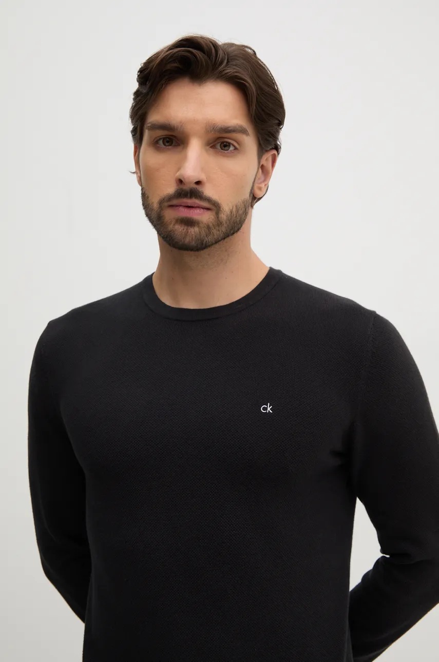 

Пуловер Calvin Klein мъжки в черно от лека материя K10K113410, Черен