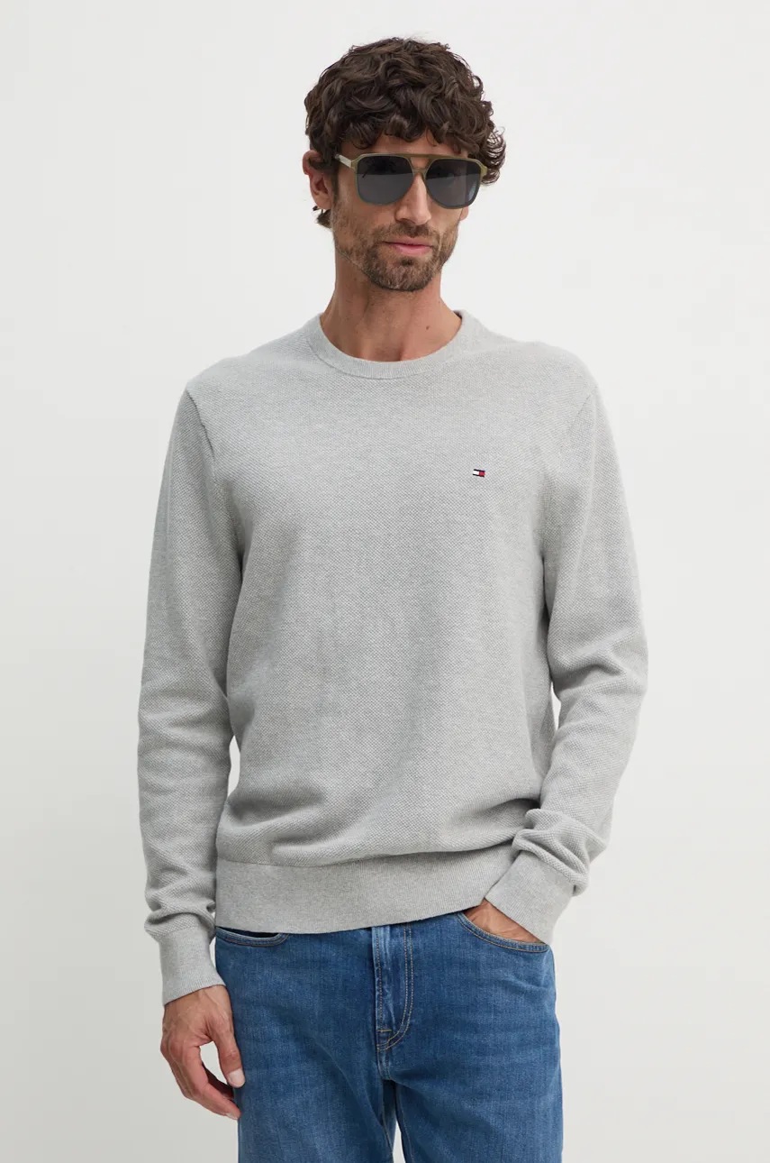 

Памучен пуловер Tommy Hilfiger в сиво от лека материя MW0MW36347, Сив