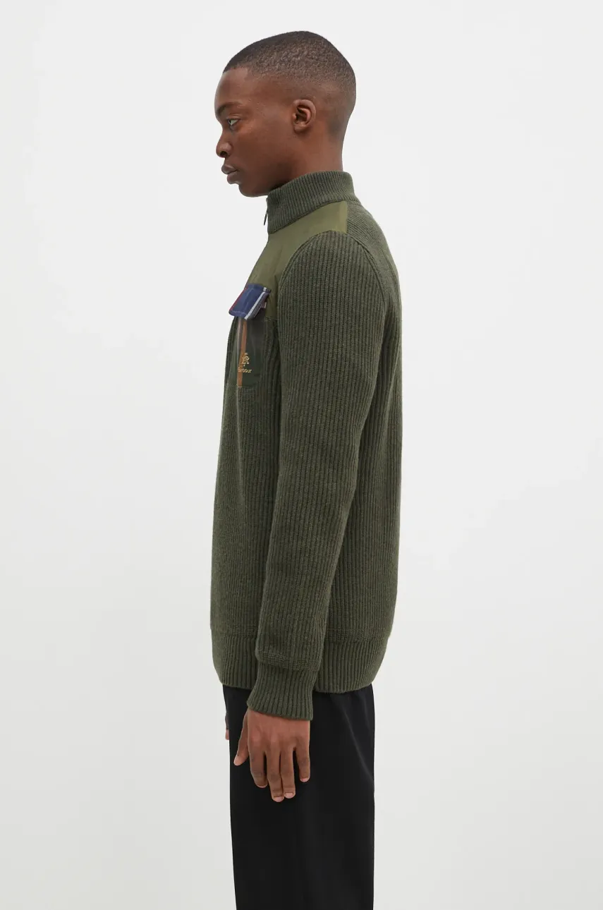 Шерстяной свитер Baracuta Barbour x Baracut Miller Half Zip Knit мужской цвет зелёный тёплый с гольфом BRMAG0192 Шерстяной свитер Baracuta Barbour x Baracut Miller Half Zip Knit мужской цвет зелёный тёплый с гольфом BRMAG0192