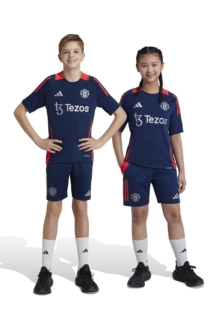 adidas Performance pantaloni scurti copii MUFC TR SHO culoarea albastru marin, modelator, talie reglabila, IT2020 adidas Performance pantaloni scurti copii MUFC TR SHO culoarea albastru marin, modelator, talie reglabila, IT2020