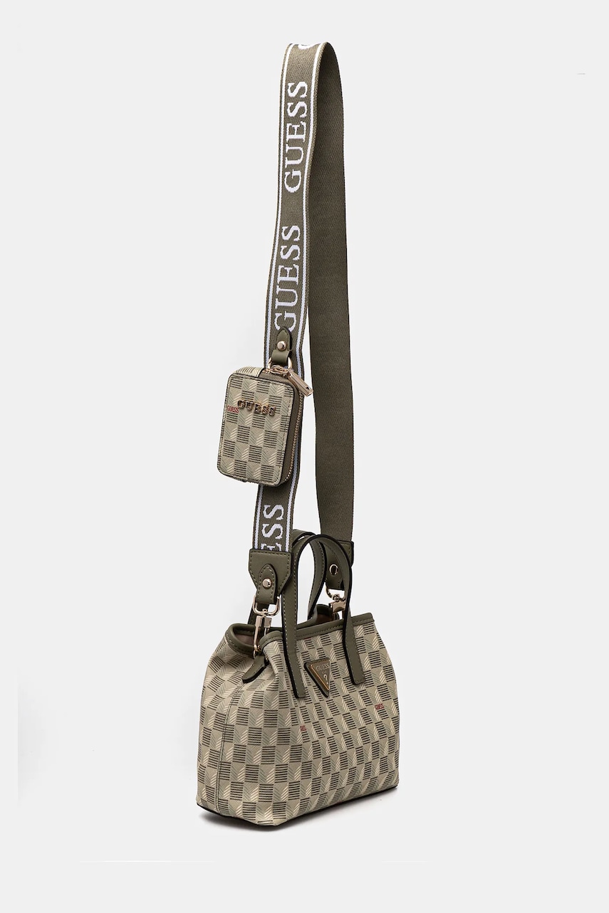 Сумочка Guess цвет зелёный HWJT93 44750 Сумочка Guess цвет зелёный HWJT93 44750