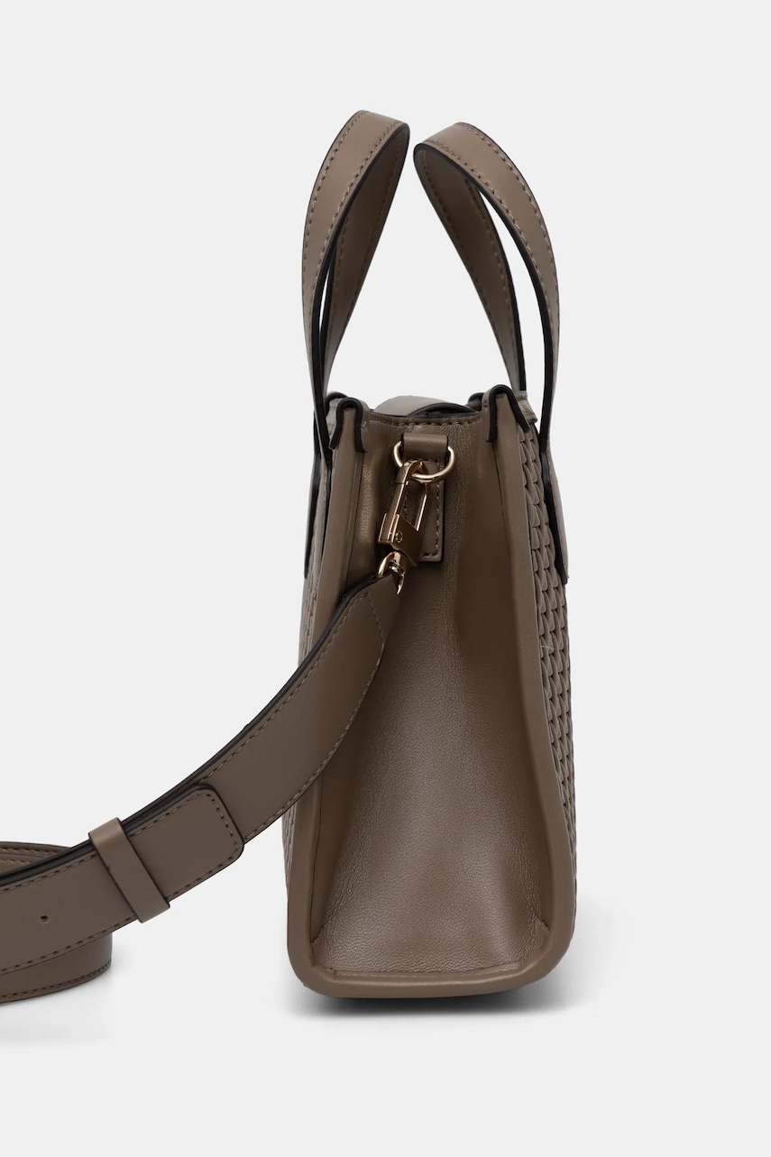 Сумочка Guess SILVANA цвет коричневый HWWW86 65770 Сумочка Guess SILVANA цвет коричневый HWWW86 65770