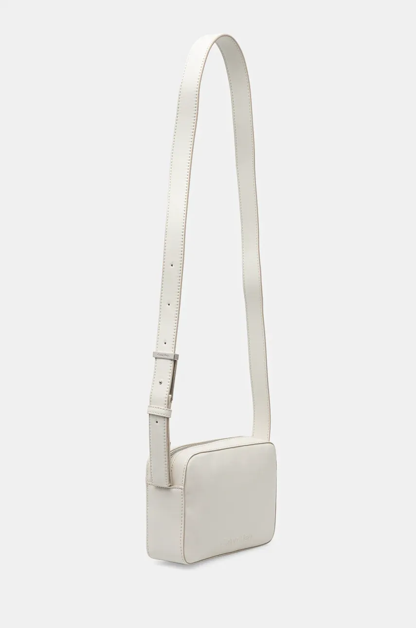 Сумочка Calvin Klein цвет бежевый K60K612555 Сумочка Calvin Klein цвет бежевый K60K612555