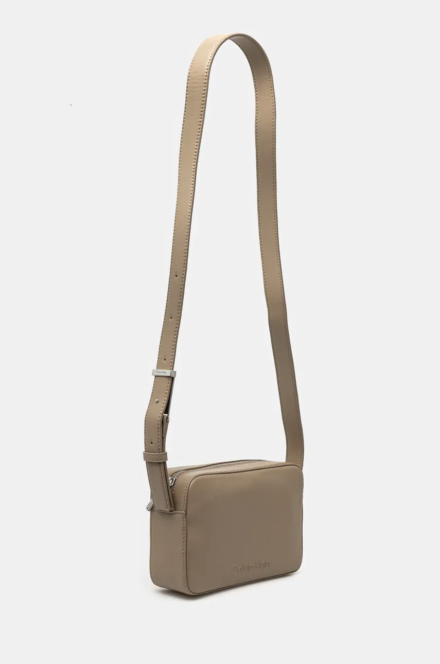 Сумочка Calvin Klein цвет бежевый K60K612555 Сумочка Calvin Klein цвет бежевый K60K612555