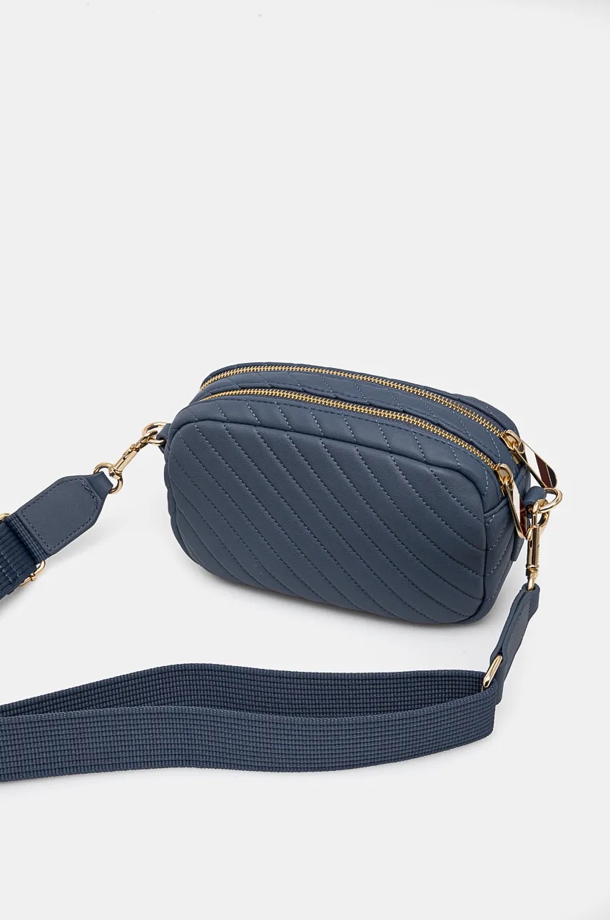 Сумочка Tommy Hilfiger AW0AW17011 Сумочка Tommy Hilfiger AW0AW17011