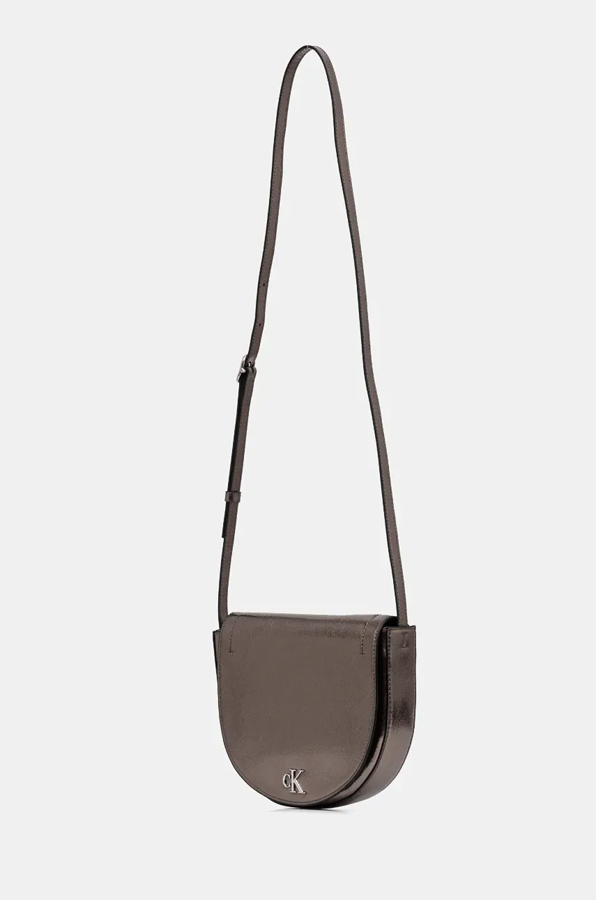 Сумочка Calvin Klein Jeans цвет серебрянный K60K612730 Сумочка Calvin Klein Jeans цвет серебрянный K60K612730